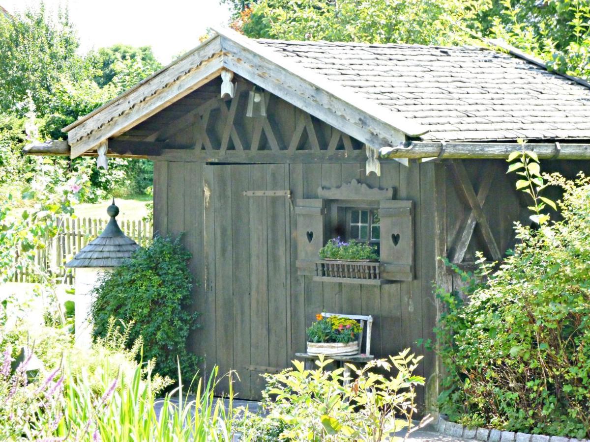 Ferienappartement In Der Wolfsgrube-Rambichler Chieming Exterior foto
